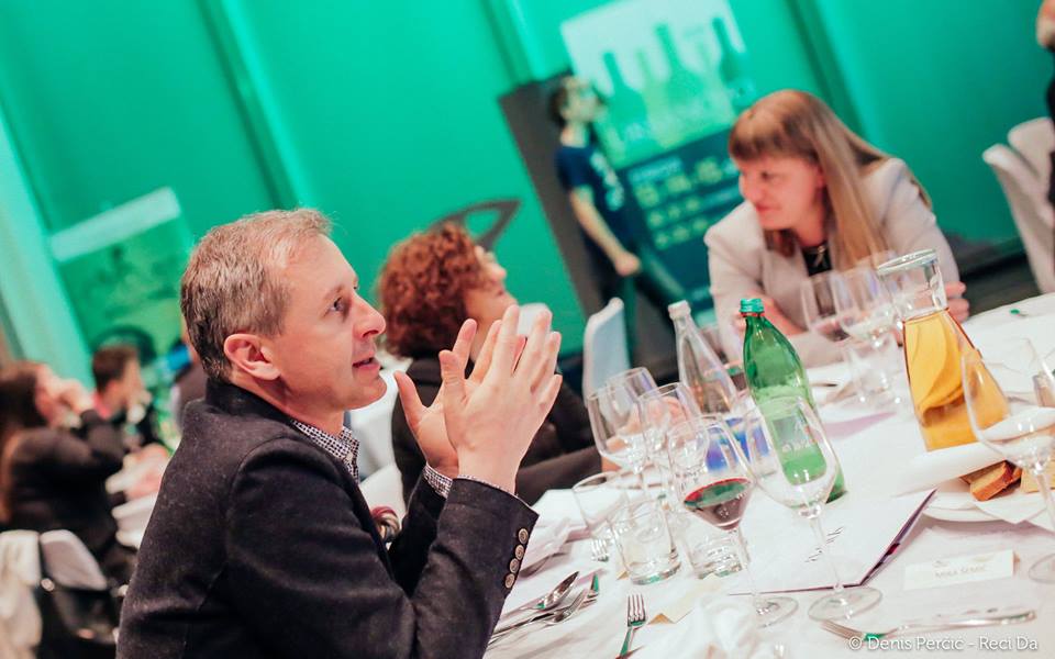 1317753999751803363713620438007