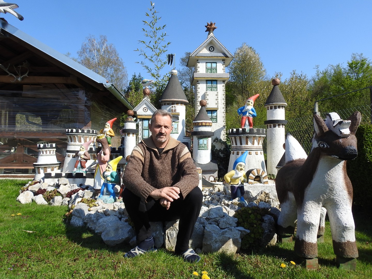 UZBUDILJIVA BAJKA DRAGUTINA MESARIĆA Gradim bedem jer mi prijeti vještica!