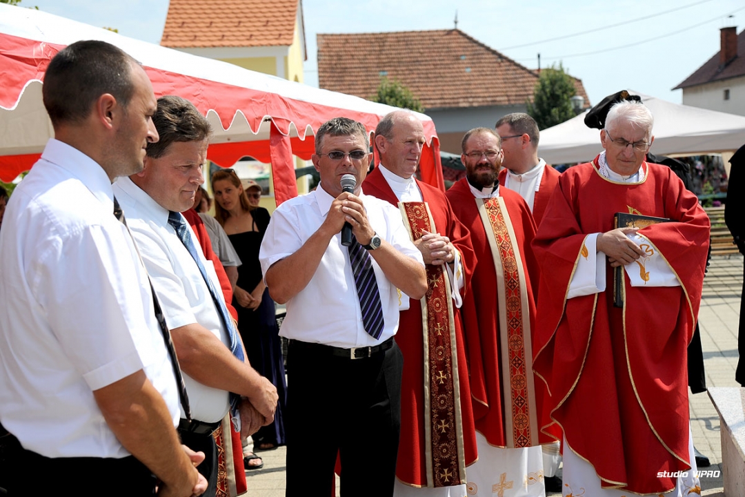 305012796dsc4783731374