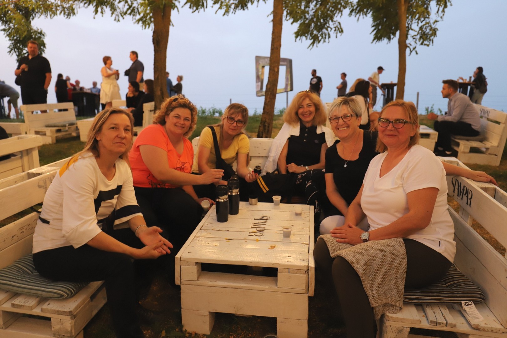 PRIZOR KOJI SE PAMTI Doček prvih zraka ljetnog sunca na Mađerkinom bregu nikog nije ostavio ravnodušnim PRIZOR KOJI SE PAMTI Doček prvih zraka ljetnog sunca na Mađerkinom bregu nikog nije ostavio ravnodušnim