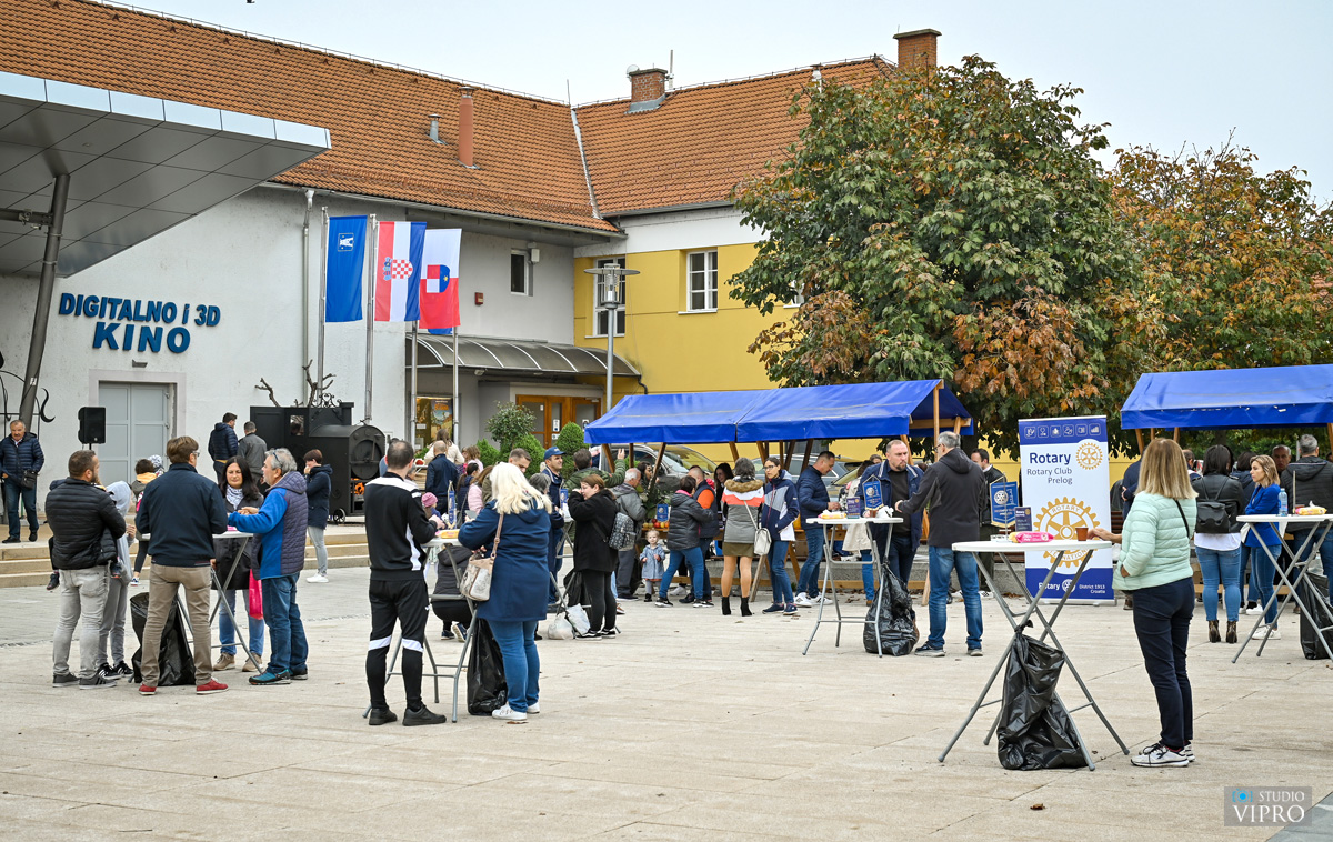 ZA POMOĆ POTREBITIMA Održana još jedna kestenijada Rotary cluba Prelog