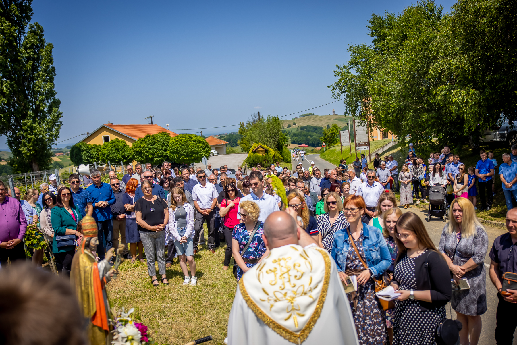SLAVILO SE U BREGIMA Blagoslov vinograda i proštenje u Svetom Urbanu