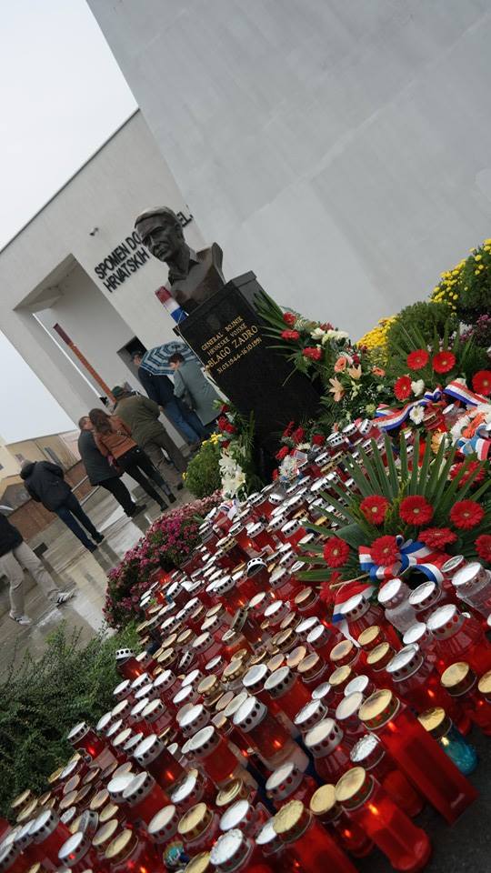 1015508810055958627895542706408