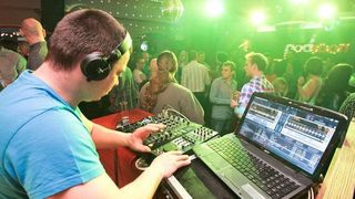 slika0013 Podroom (Subota, 6.1.2013 – Studio 54 – DJ Yapa)