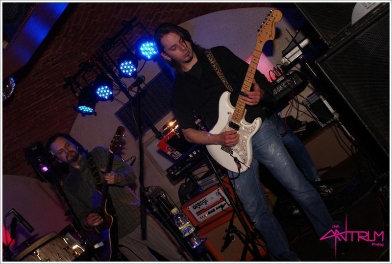 slika0006 Antrum (Petak, 15.2.2013 – Zodiac band) slika0006 Antrum (Petak, 15.2.2013 – Zodiac band)