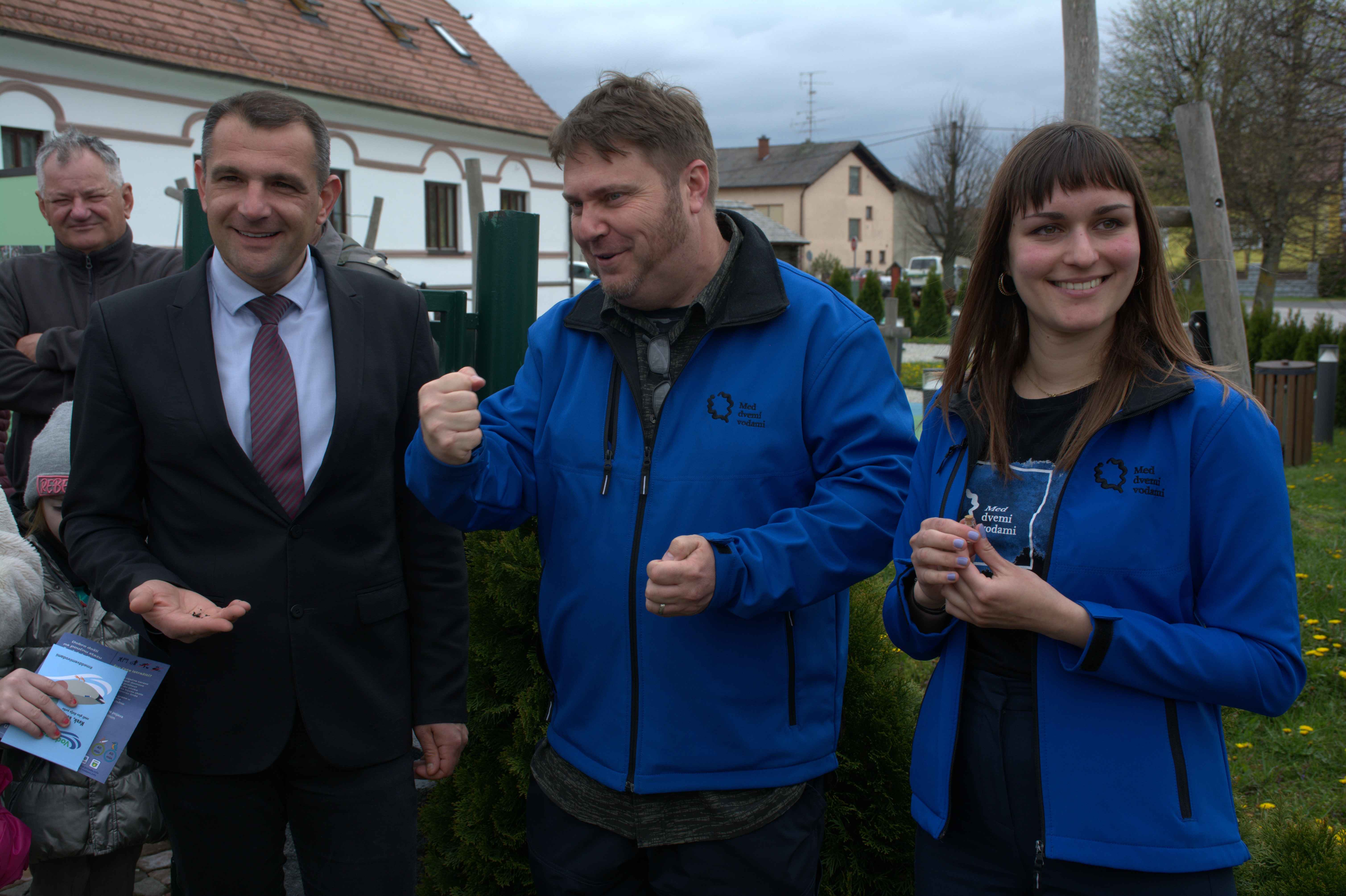 KRIŽOVEC Vrijeme je poslužilo i službeno je otvorena nova poučna staza “Čovjek i rijeka” KRIŽOVEC Vrijeme je poslužilo i službeno je otvorena nova poučna staza “Čovjek i rijeka”