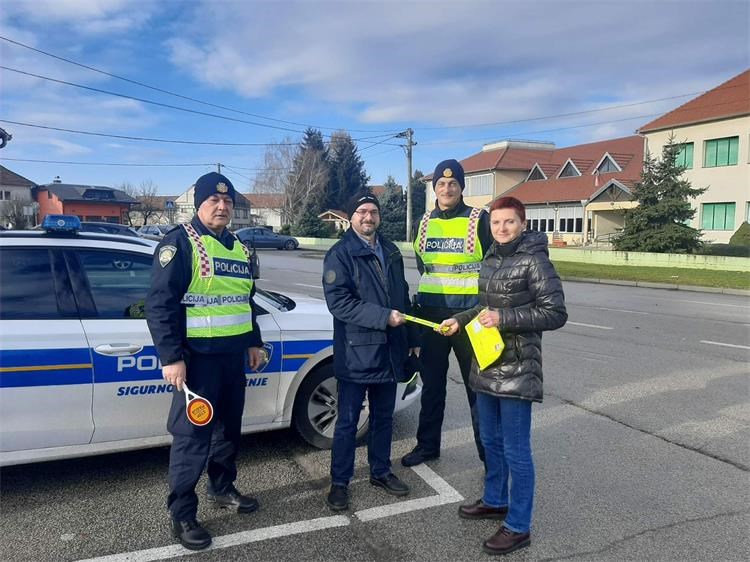 Policija nagradila vozače