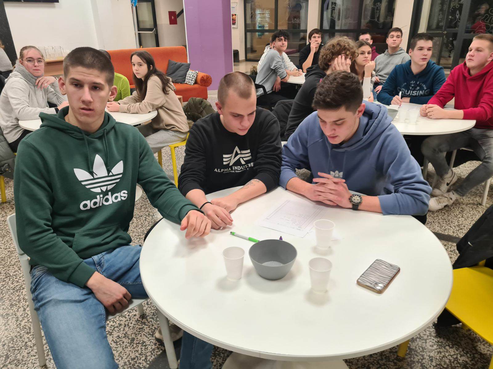 Humanitarni međuškolski pub kviz međimurskih srednjoškolaca za Udrugu za sindrom Down