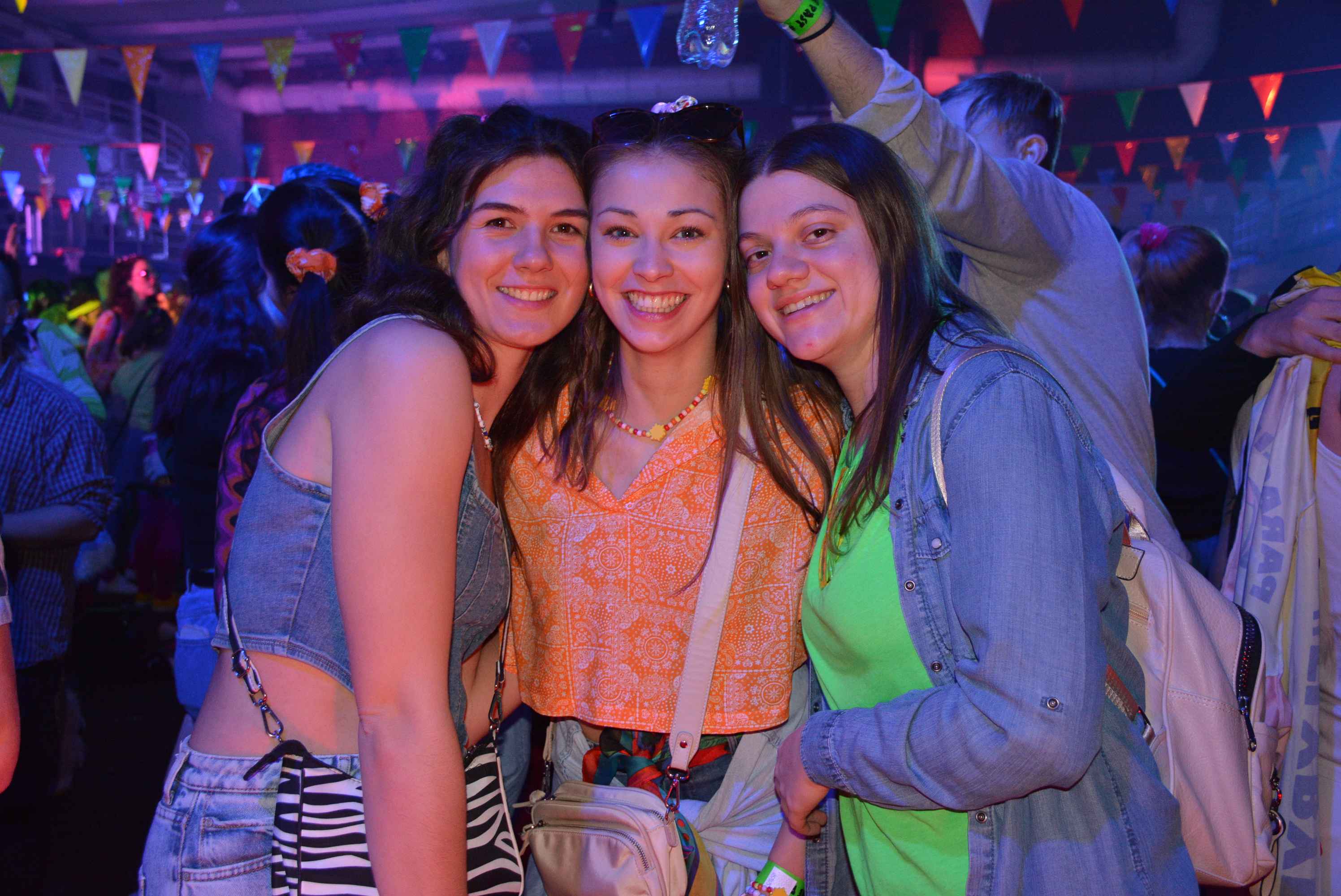 FOTO/VIDEO Čaroban završetak jubilarnog 10. ‘Blast from the past’ šarenila u Čakovcu