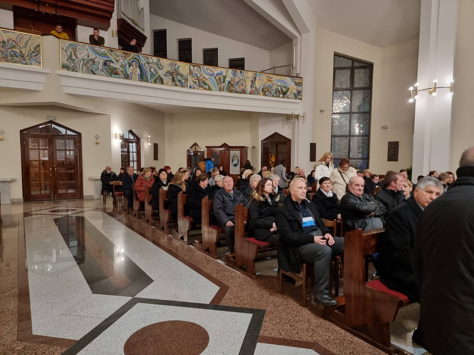 VIDEO Blagdanska atmosfera u Čakovcu na koncertu ‘Božićem kroz Hrvatsku’