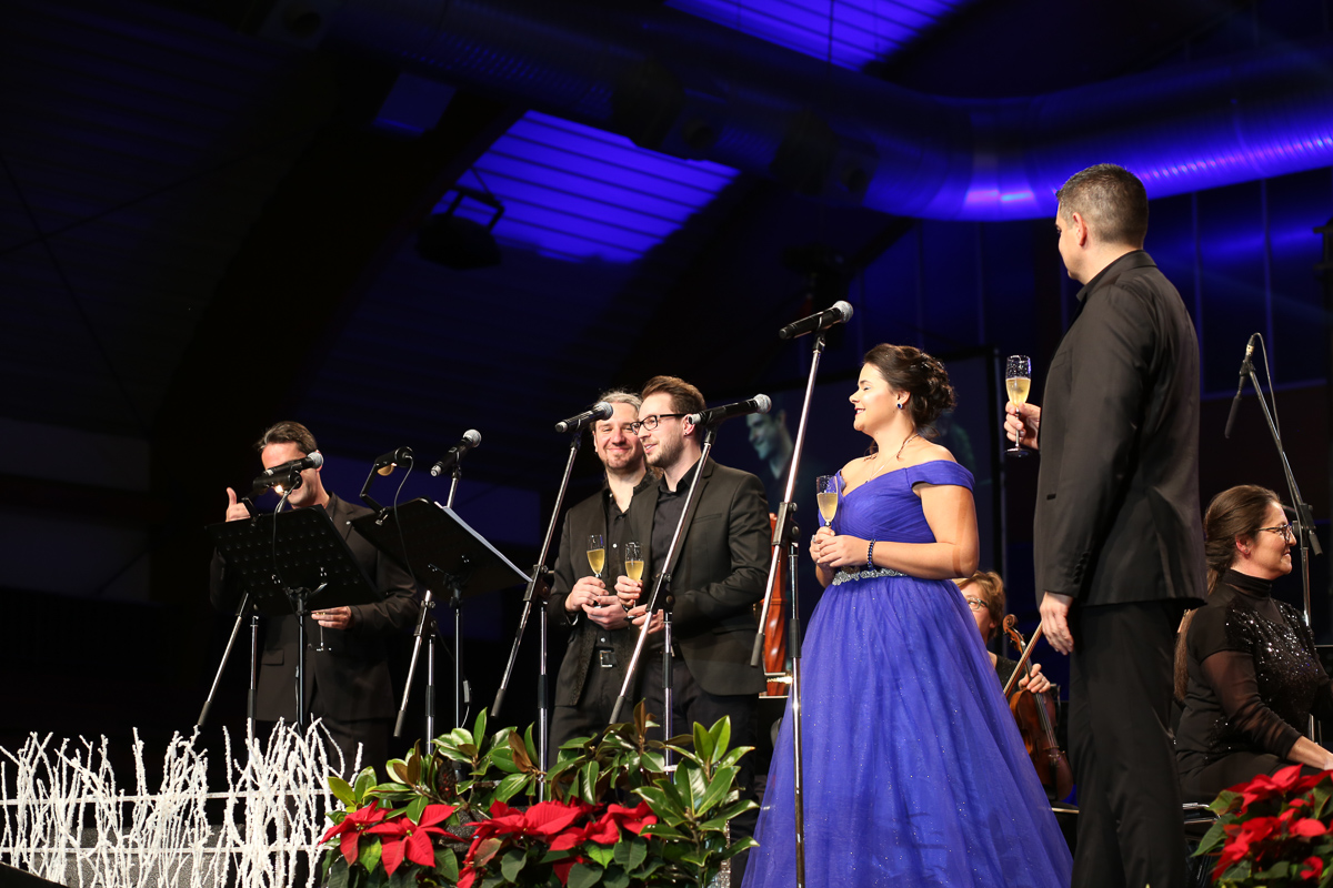Božićni koncert zbora Josip Vrhovski iz Nedelišća