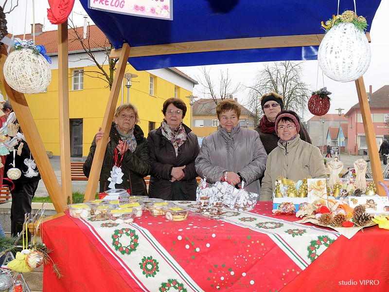 325713850dsc0902210345