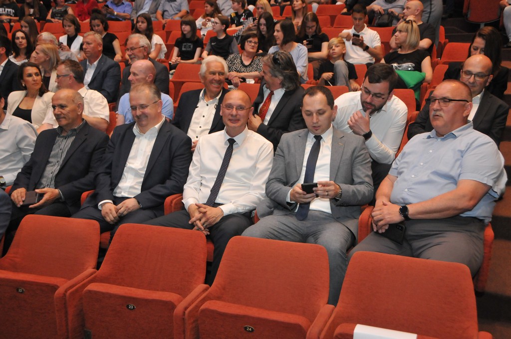 Svečano uz Dan grada: Zaslužnim Čakovčanima i Čakovčankama uručena javna priznanja