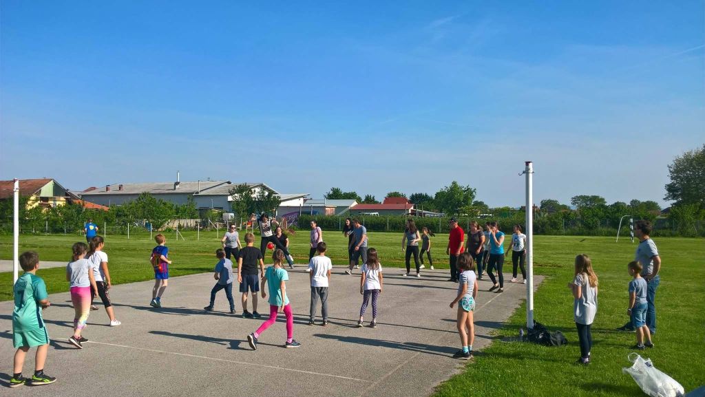 1869746918453055357299314699508