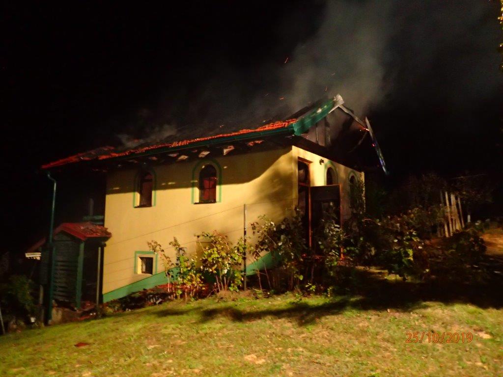 Požar na vikendici u Lopatincu