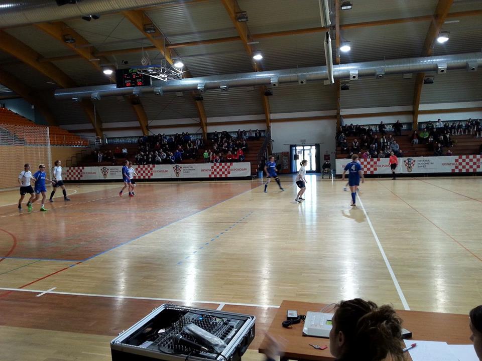 1274617210004601900272255921649