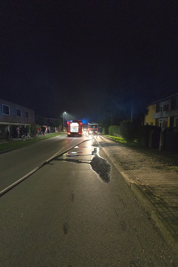 POŽAR U PRELOGU Brojni vatrogasci borili se s požarom bivšeg skladišta