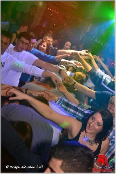 PIC00052 Maraton (Ponedjeljak, 30.12.2013. – Plesnjak Radija 1) PIC00052 Maraton (Ponedjeljak, 30.12.2013. – Plesnjak Radija 1)