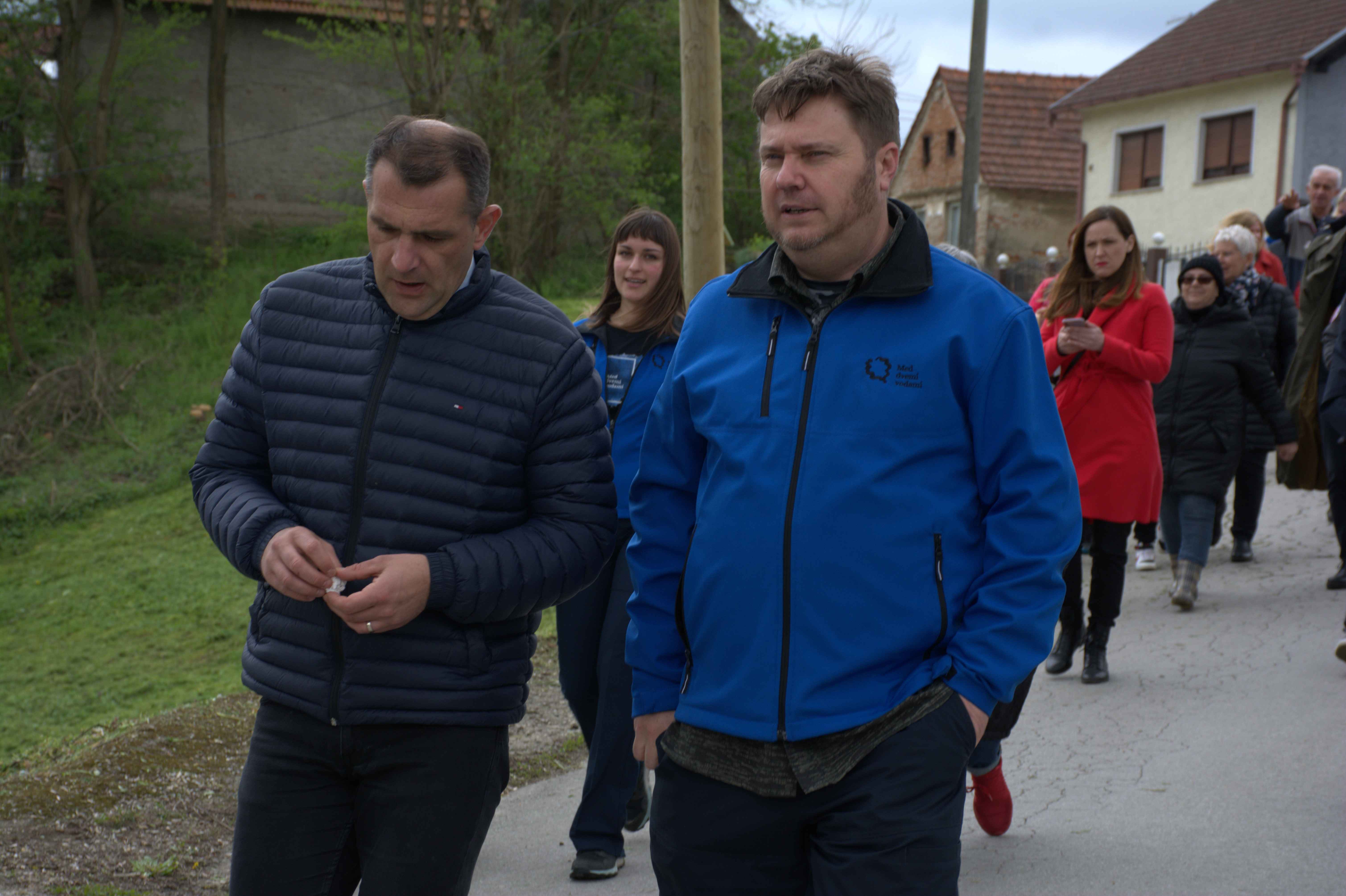 KRIŽOVEC Vrijeme je poslužilo i službeno je otvorena nova poučna staza “Čovjek i rijeka” KRIŽOVEC Vrijeme je poslužilo i službeno je otvorena nova poučna staza “Čovjek i rijeka”