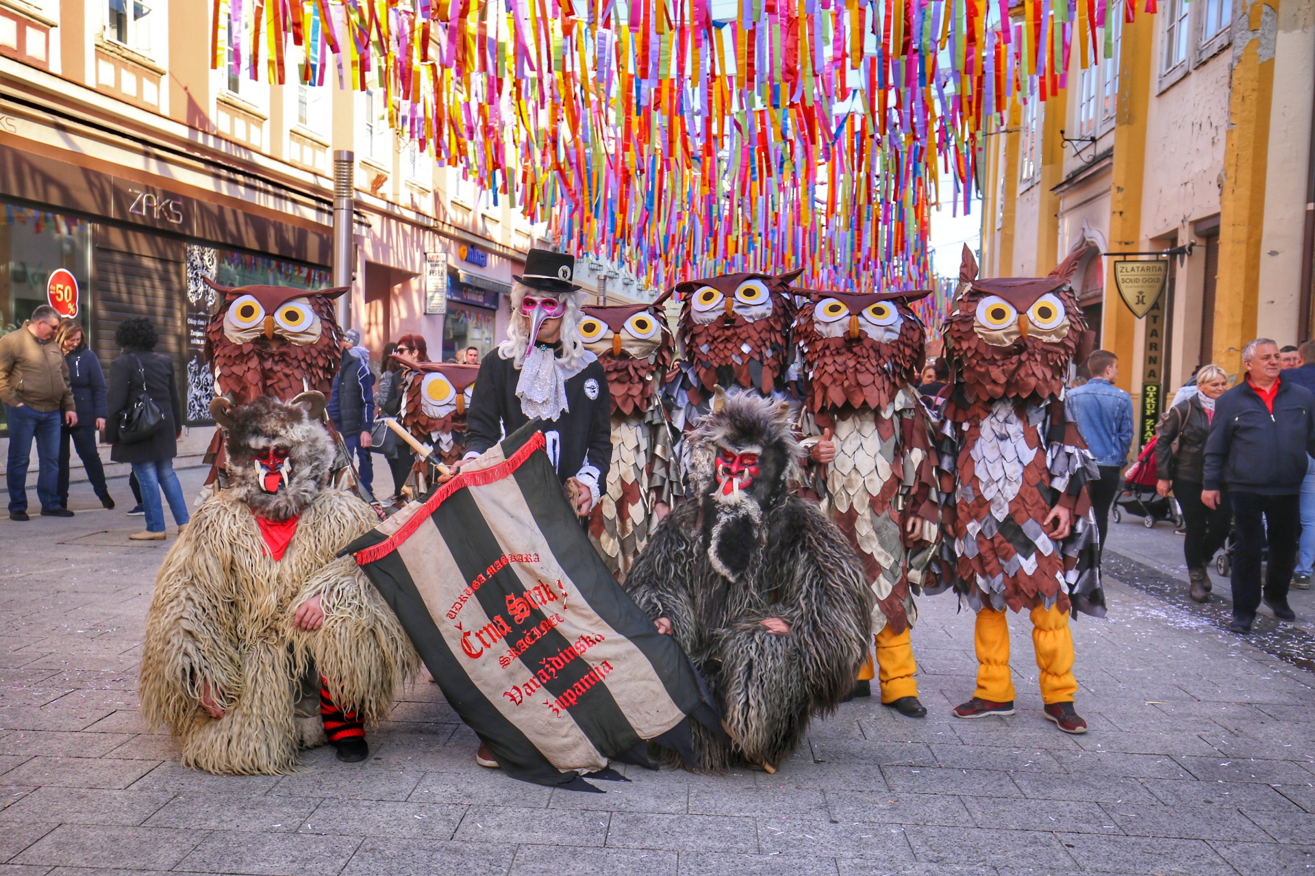Fašnik u Čakovcu privukao veliki broj maski i građana