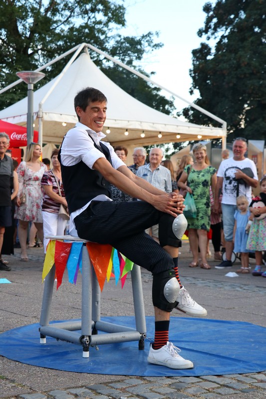 FOTO Prvi dan Porcijunkulovog započeo spektakularnim artističkim showom – “Dangerous Show” Cirkerosa Cirkusa