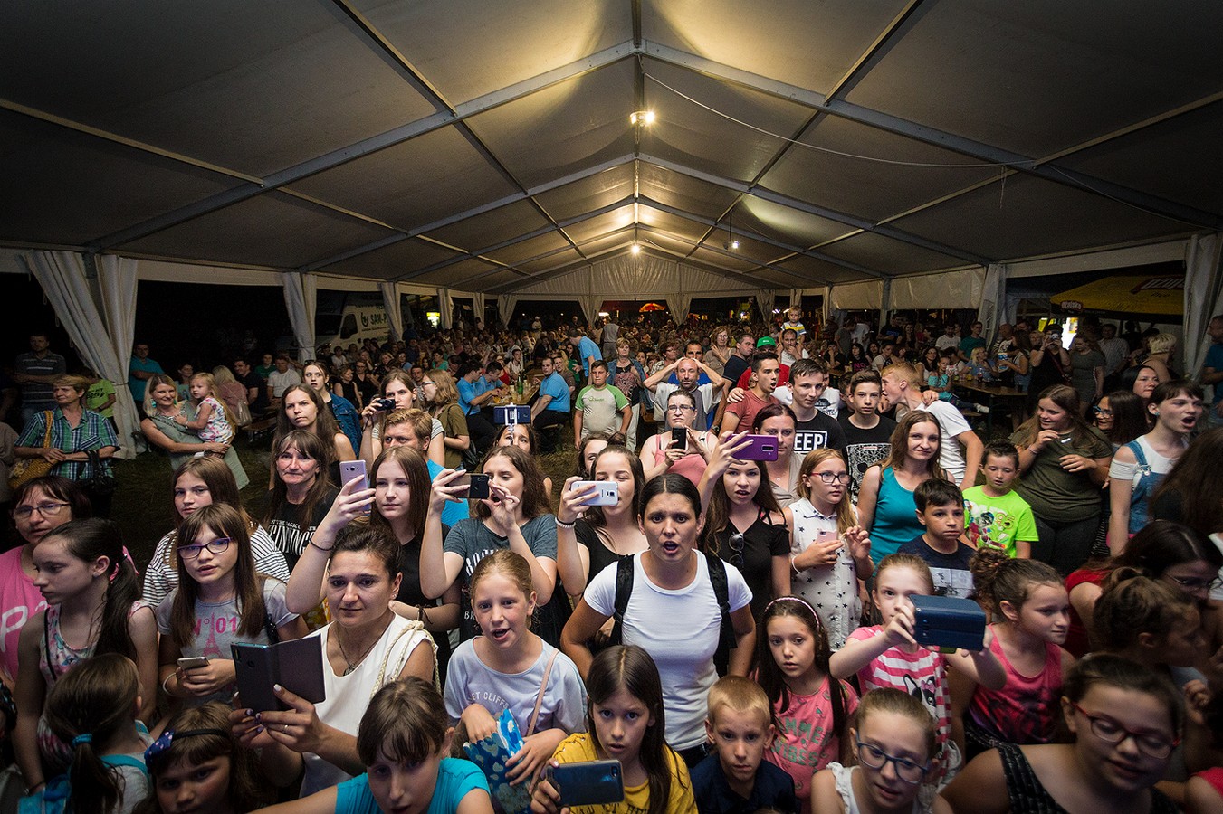 Atraktivne i seksipilne Učiteljice dobro zagrijale šator na Šuderici u Goričanu