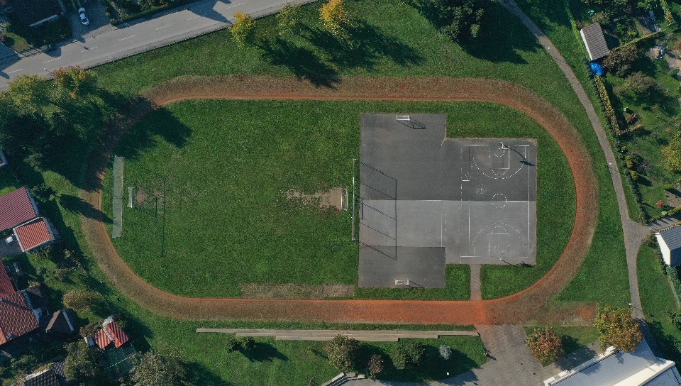 Uređenje atletske staze