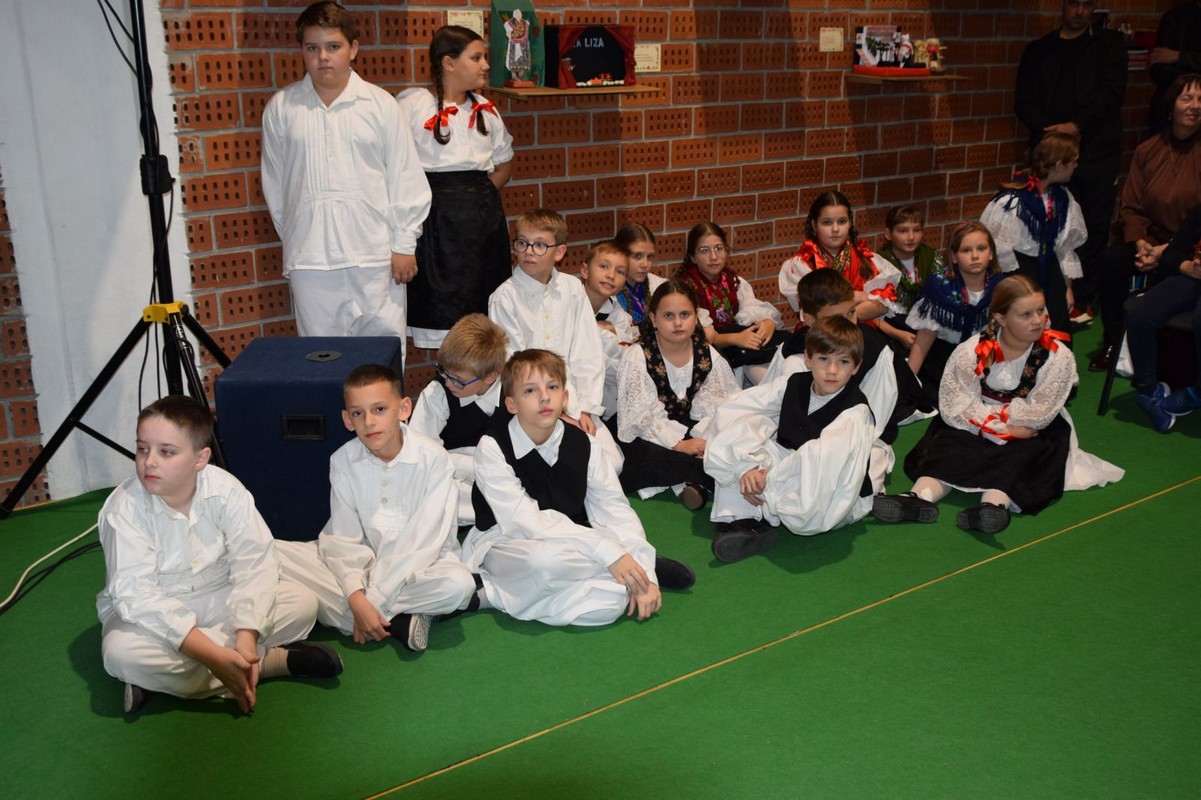 susret malih čuvara međimurske popevke dobravske Tete Lize2023 susret malih čuvara međimurske popevke dobravske Tete Lize2023