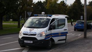 Nesreća policijaa