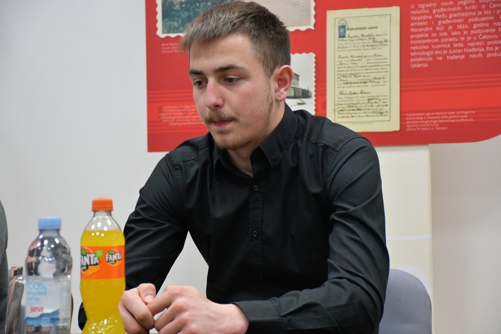 Vajda i Srednja škola Prelog Vajda i Srednja škola Prelog