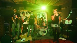 foto00004 Poodroom (Petak, 27.7.2012 – Freakout)