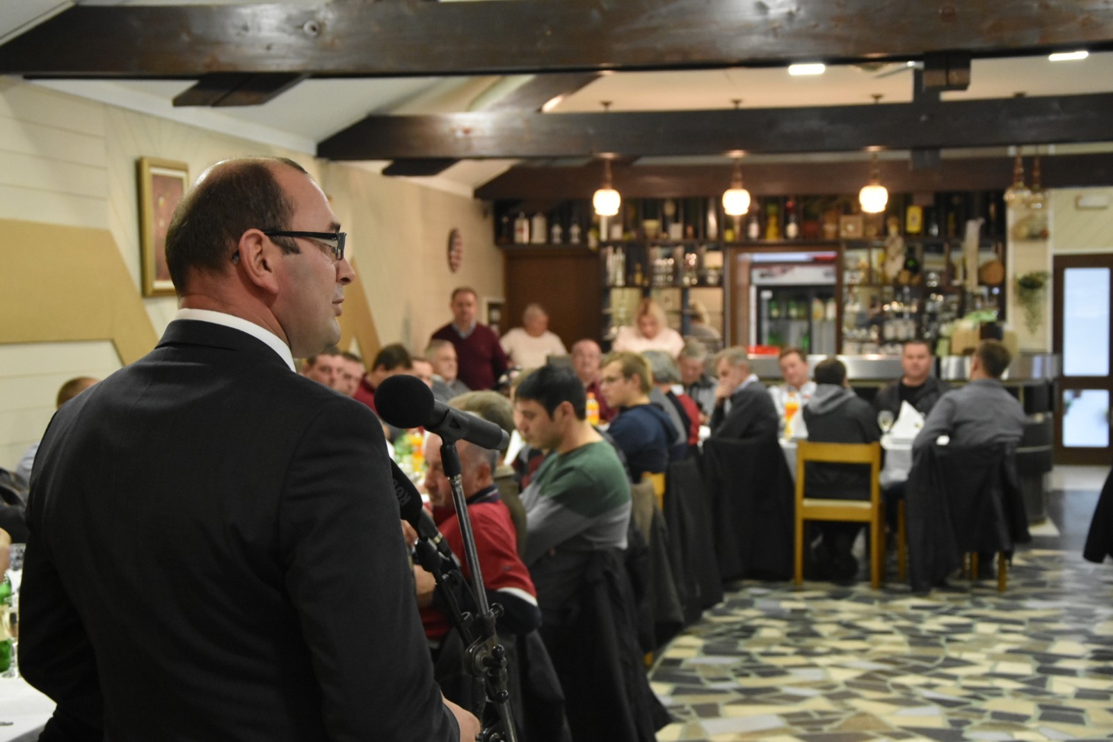 ANDRIJA TOMAŠEK ‘Sinovi nastavljaju moj posao i siguran sam da će uspješno trajati i slijedećih 25 godina’ ANDRIJA TOMAŠEK ‘Sinovi nastavljaju moj posao i siguran sam da će uspješno trajati i slijedećih 25 godina’