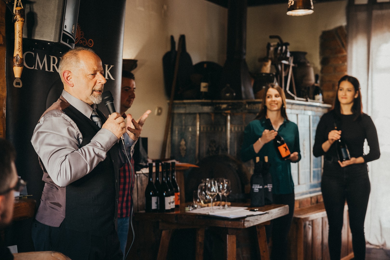 Vinarija Cmrečnjak poziva u novu Vinoteku!