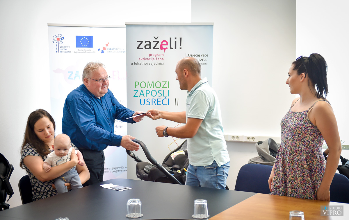 BEBE KOD GRADONAČELNIKA U Prelogu još jednom podijeljene naknade za novorođenčad