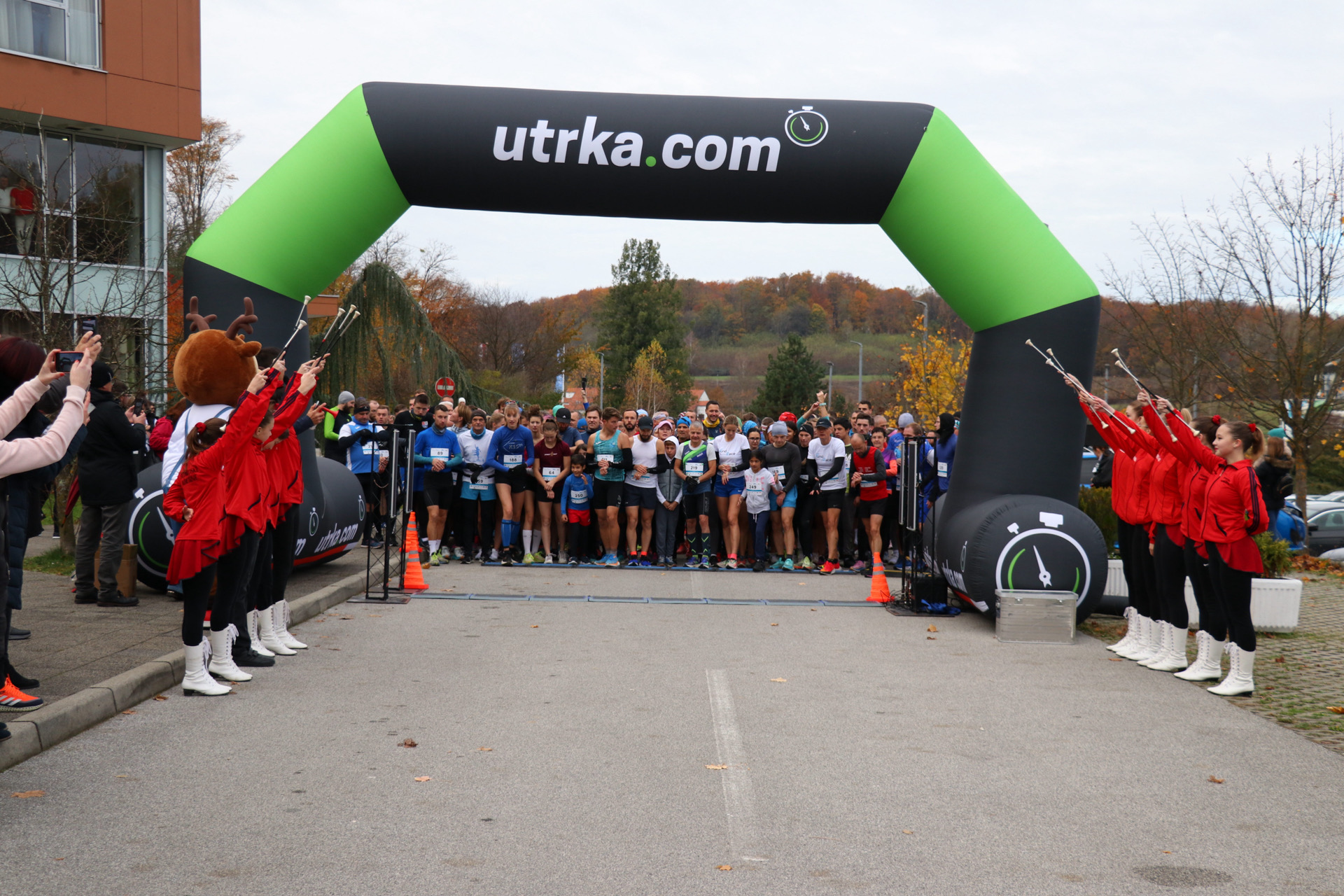FOTO Trkači su u humanitarnom duhu trčali za udomljenu djecu u Svetom Martinu na Muri