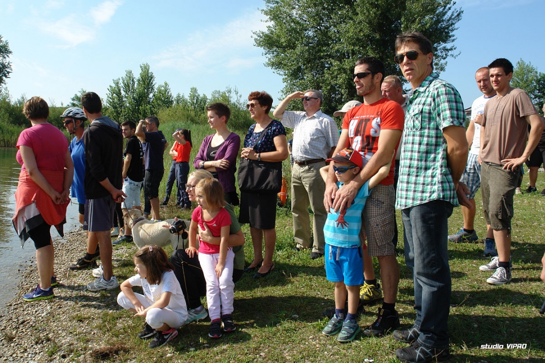 304012704dsc02261623115