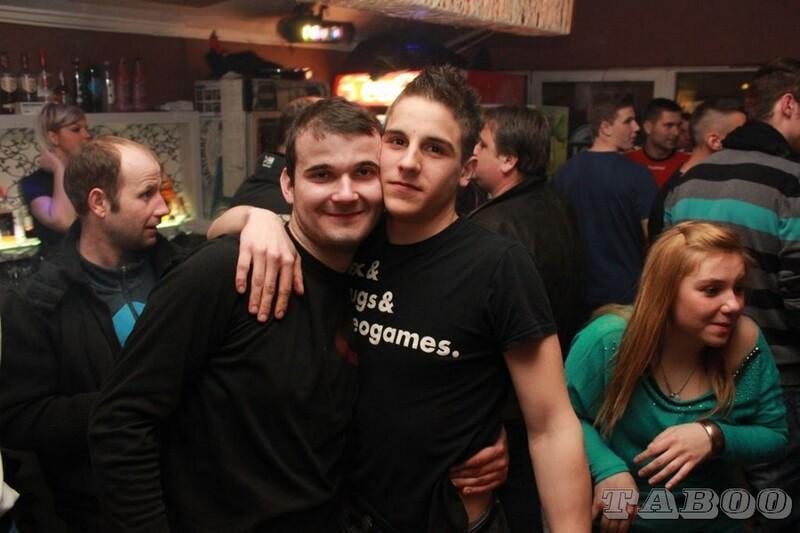 Foto25 Night club Taboo (Subota, 16.3.2013.) Foto25 Night club Taboo (Subota, 16.3.2013.)