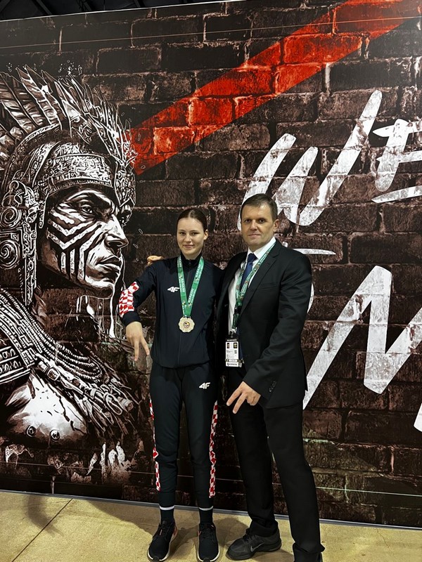 VELIKI USPJEH Srebro i tri bronce za karatiste KK Globusa na Svjetskoj ligi u Meksiku