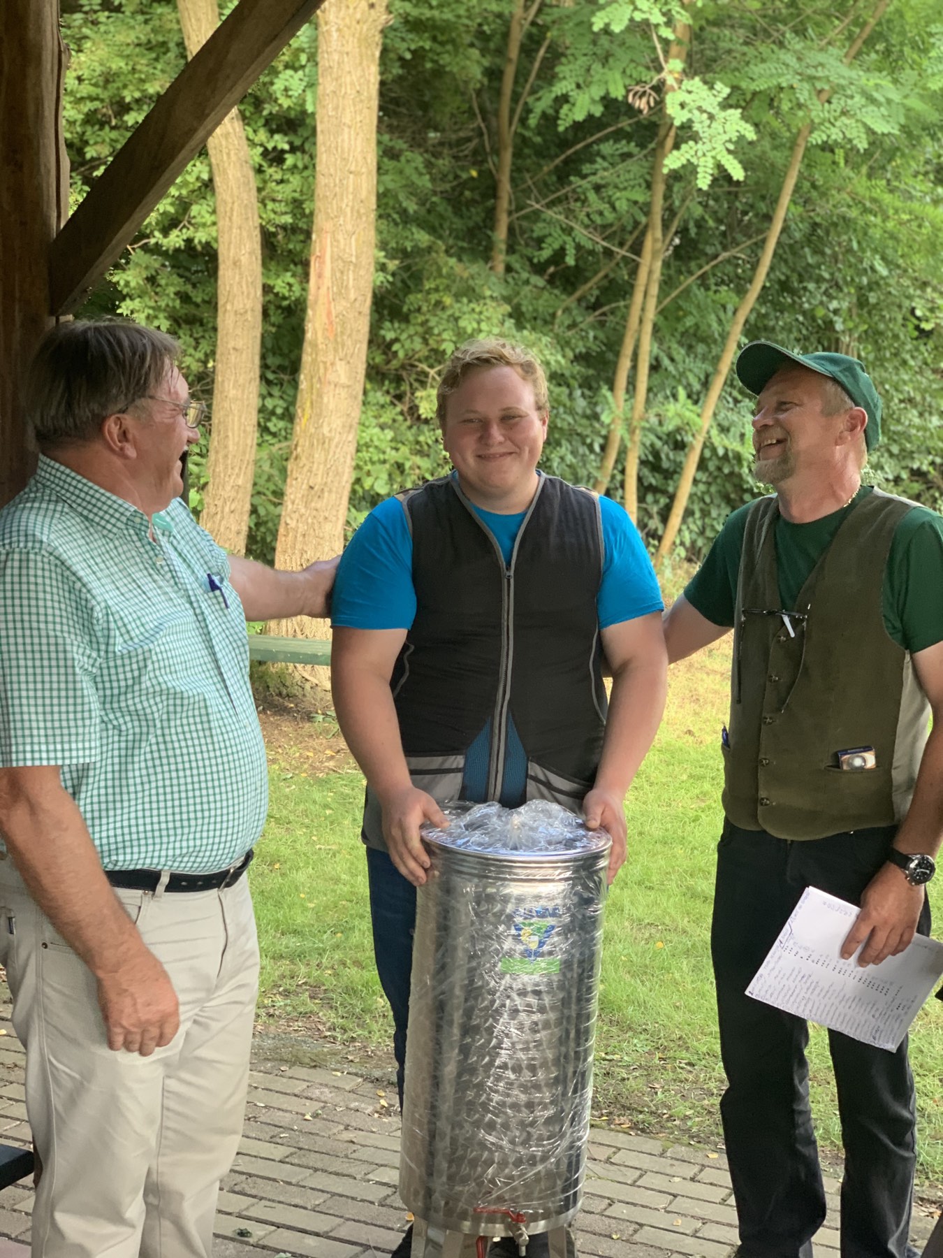 MEĐIiMURSKA LIGA STRIJELACA LD Jastreb Domašinec prvi ekipno, a Mladen Srnec pojedinačno MEĐIiMURSKA LIGA STRIJELACA LD Jastreb Domašinec prvi ekipno, a Mladen Srnec pojedinačno