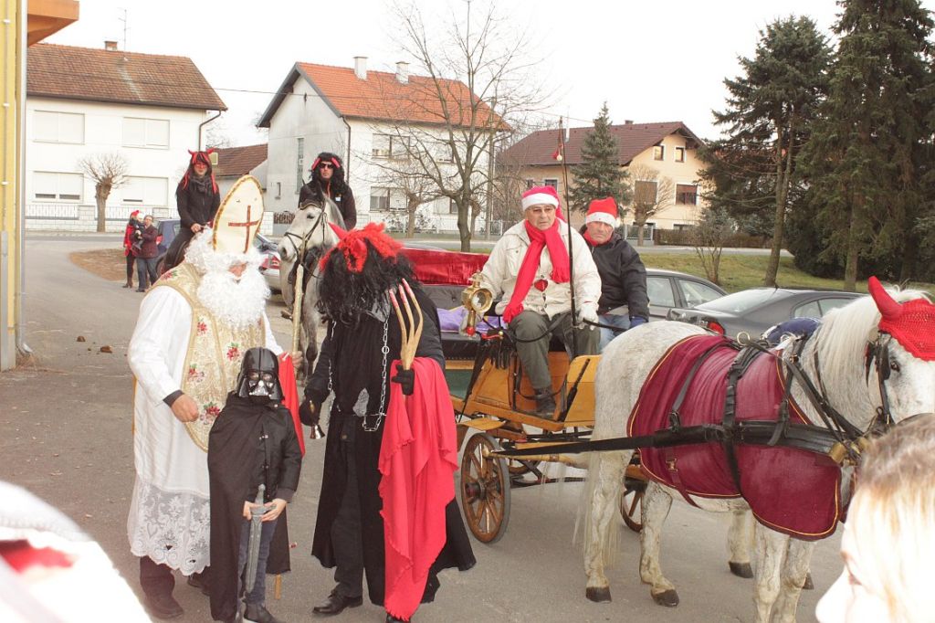 161204svnikolapalinovec08535537