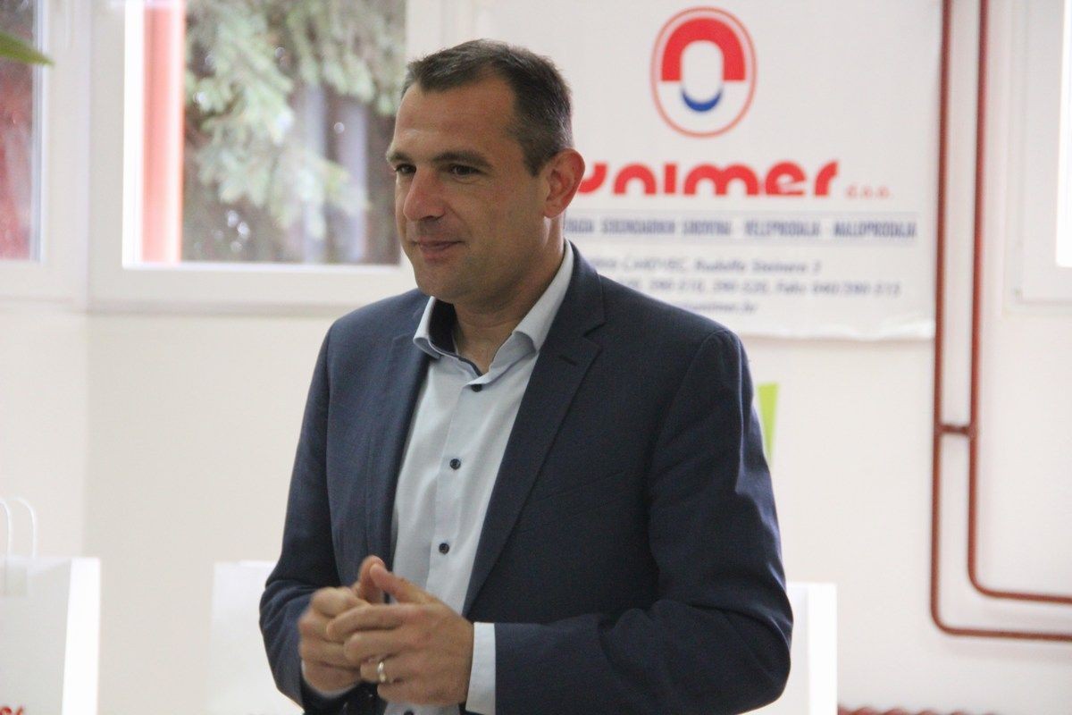 POHVALNO! Više od 6600 predškolaca i učenika prikupilo čak 123 tone papira