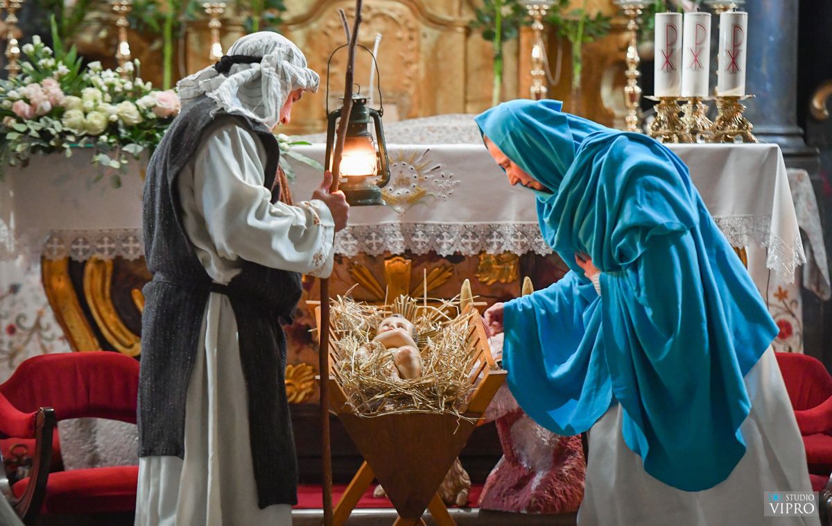 BILO JE PREDIVNO Za kraj Adventske čarolije održan koncert Puhačkog orkestra Grada Preloga