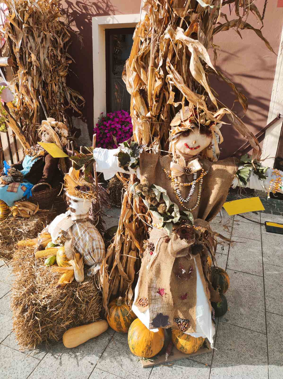 ČAKOVEC Jesenske umjetničke instalacije uljepšale središte grada