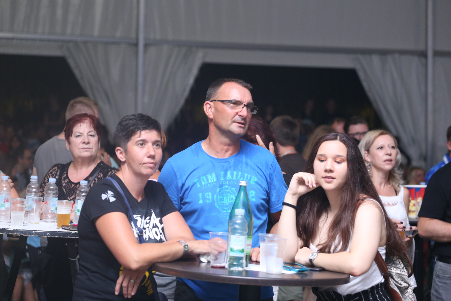 LJETO UZ MURU Pero Galić i Opća opasnost svojim hitovima oduševili publiku u Murskom Središću LJETO UZ MURU Pero Galić i Opća opasnost svojim hitovima oduševili publiku u Murskom Središću