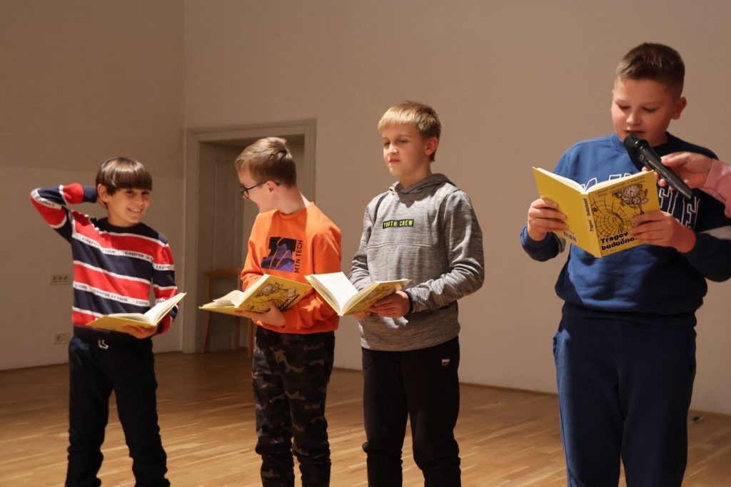 MLADI PISCI Predstavljen zbornik dječjih literarnih radova Tragovi budućnosti