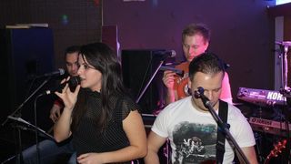 slika0061 Insomnia (Petak i subota, 22. i 23.2.2013 – Gloria Band)