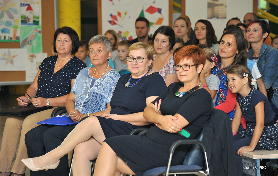 Prvašići Osnovne škole Prelog i Draškovec dočekani prigodnim programom