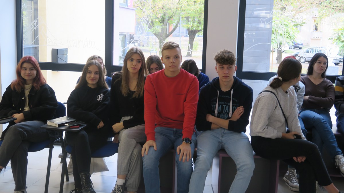 Gimnazija Josipa Slavenskog Čakovec i ove školske godine kroz Centre izvrsnosti okuplja talentirane i darovite učenike