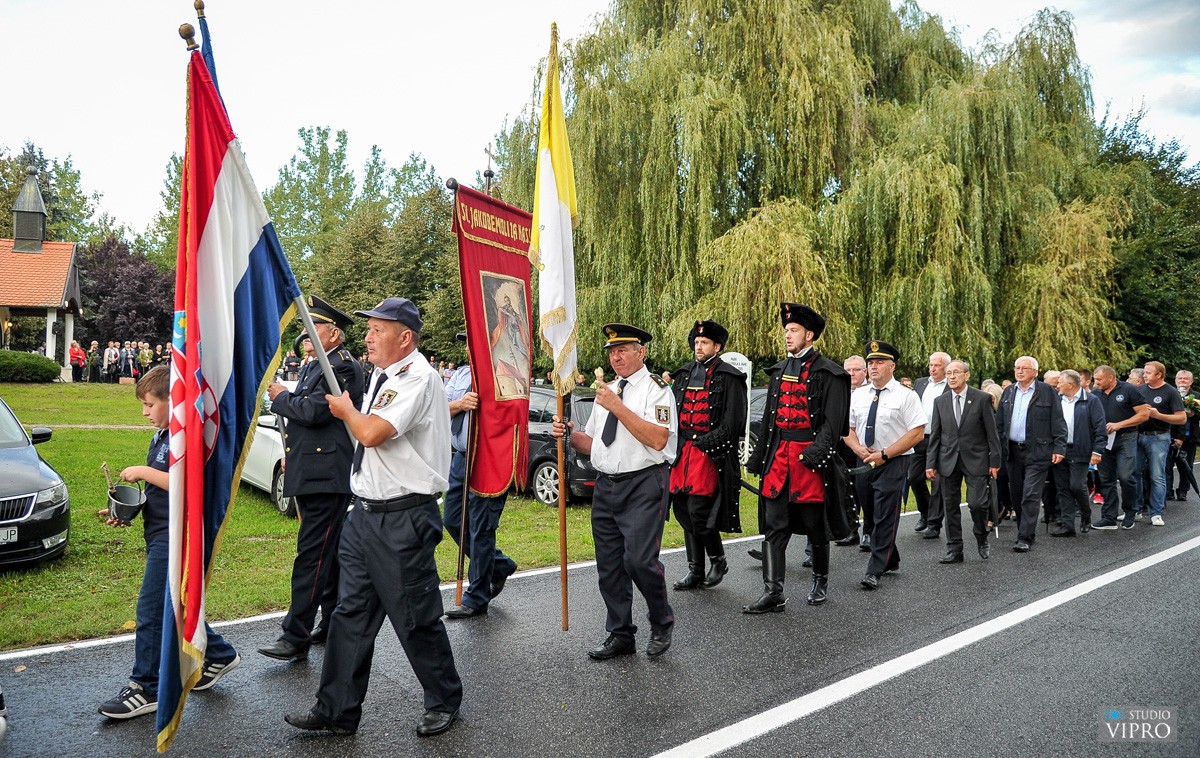 FOTO Uz molitvu i prigodan program obilježena godišnjica tragedije na rijeci Dravi