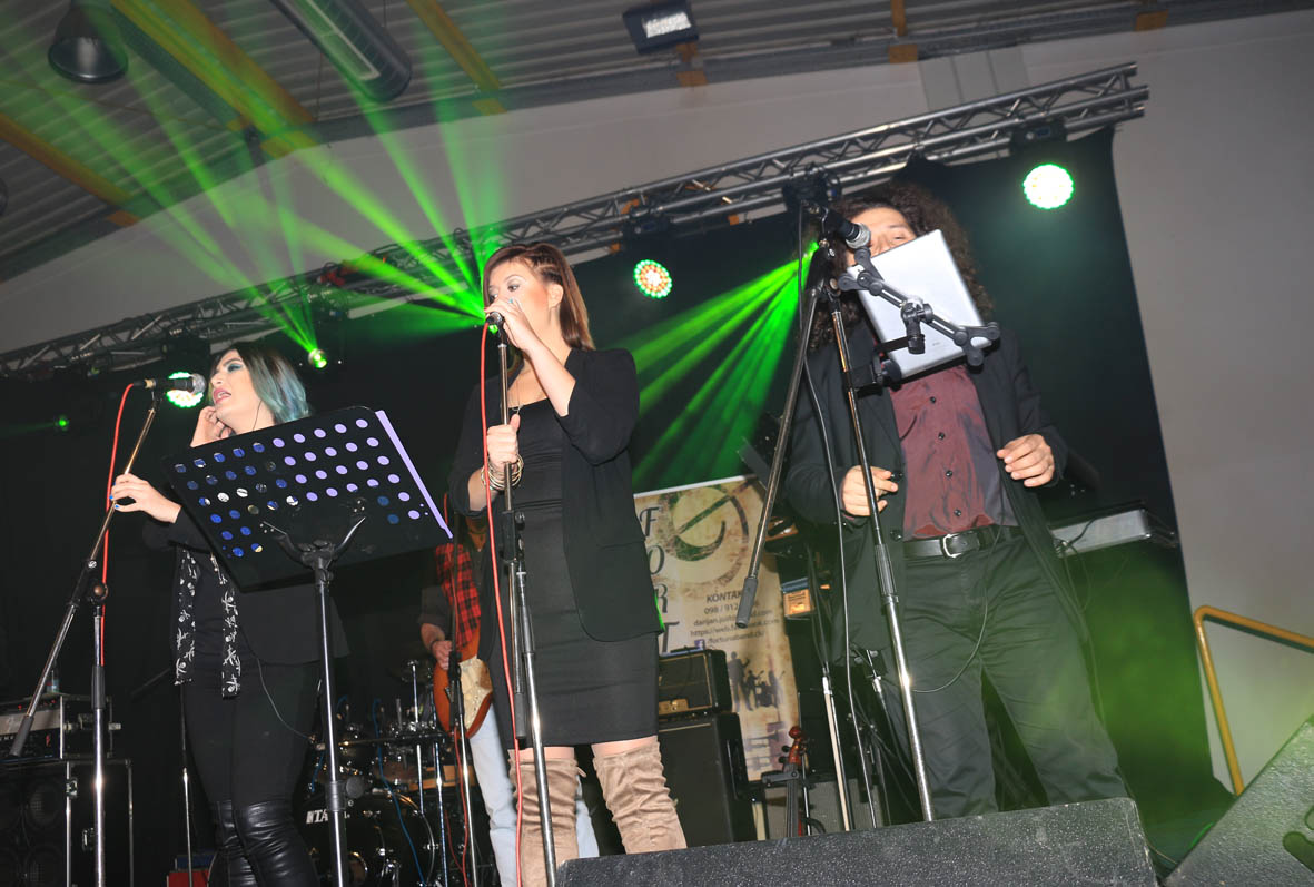 Koncert Željka Samardžića u dovrani Mesap-a u Nedelišću